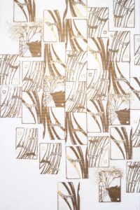 Gatti e Libellule, 2021, 90x 136, oro_bianco, ricamo su tela, olio su tela, foglia oro